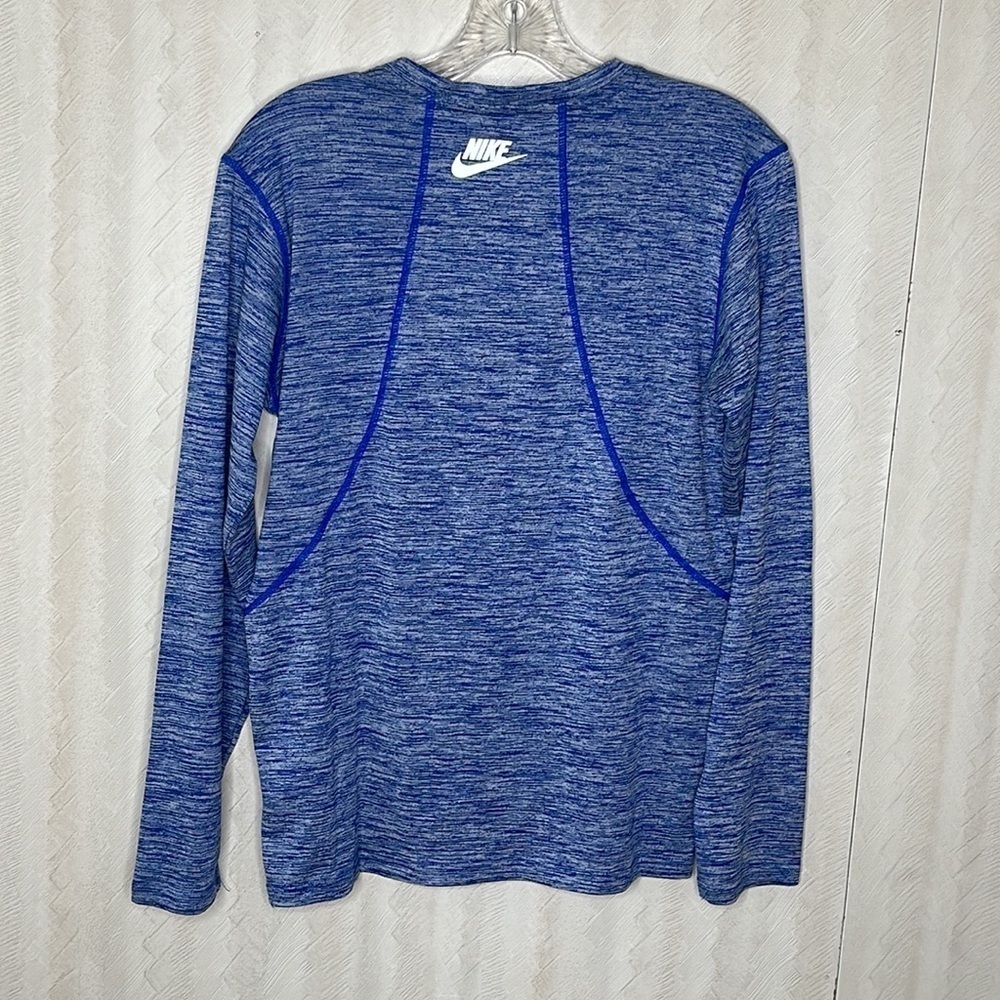 🆕 NIKE DriFit Shirt Size M - Picture 3 of 4